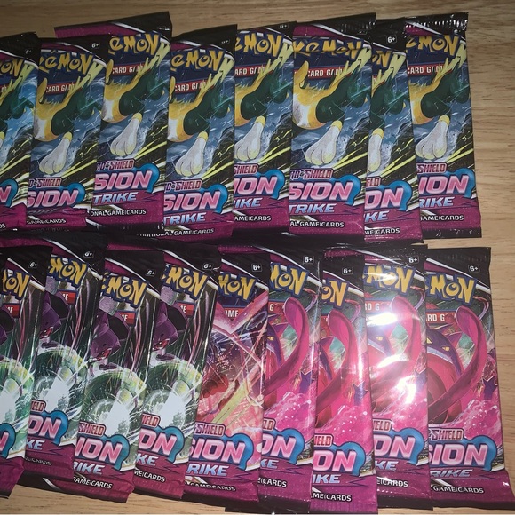 Pokémon Fusion Strike Loose Booster Packs x 18 - Picture 3 of 3